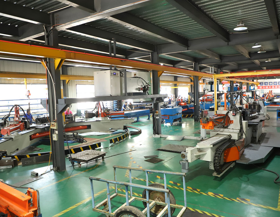 北京拉彎廠鼓勵員工不斷創(chuàng)新，精細拉彎加工不要墨守成規(guī)！