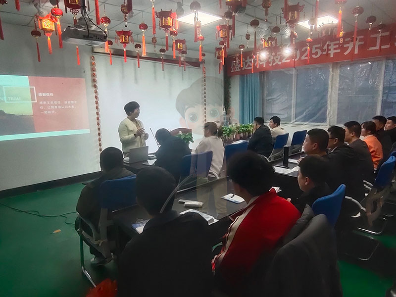 思維破繭，共赴成長(zhǎng)：北京鋁型材彎弧加工廠共讀聯(lián)盟學(xué)習(xí)小組進(jìn)階之旅