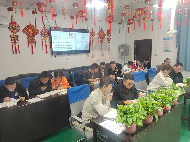思維破繭，共赴成長：北京鋁型材彎弧加工廠共讀聯(lián)盟學習小組進階之旅