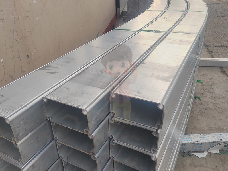 山海關(guān)拉彎加工在建筑與機(jī)械制造中的重要性：推動行業(yè)發(fā)展的新動力